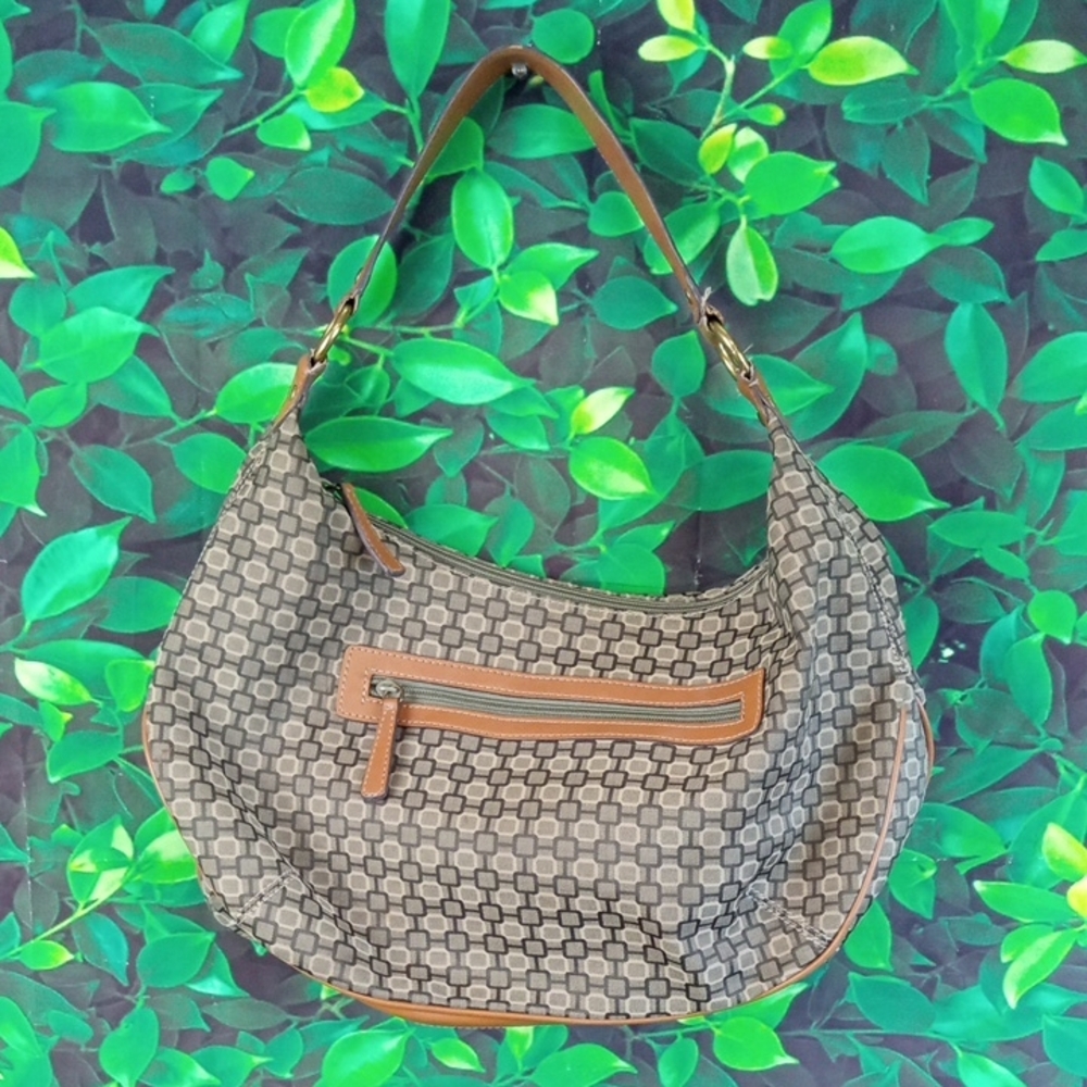 👜 🍒 Nine West Geo Pattern Shoulder Bag